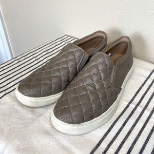 A New Day quilted leather loafer in taupe, size 7.5